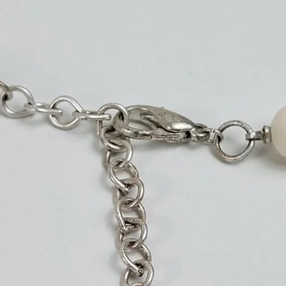 Cream Acrylic Beaded Necklace 18 In Silver-Tone Flower Charm Lobster Clasp - Picture 6 of 9